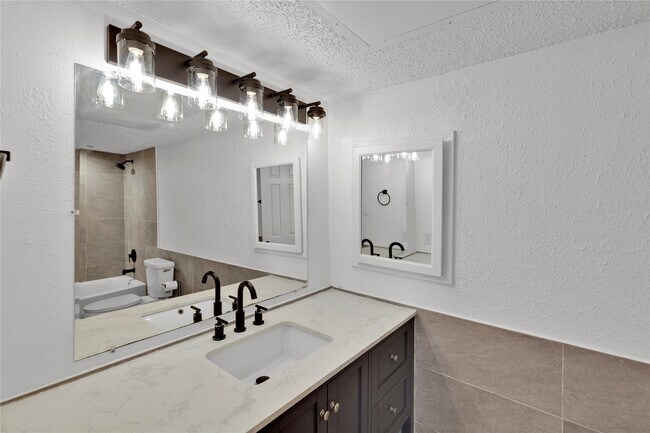 Photo - 2830 S Bartell Dr Unit 23