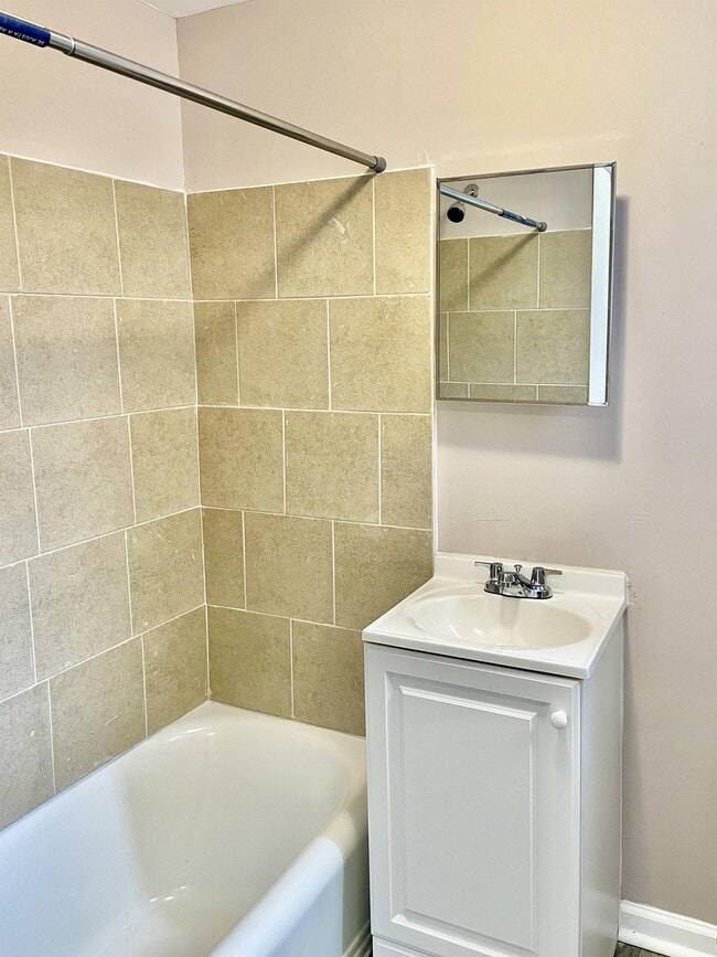 Photo - 2018 N Charles St Unit 3F