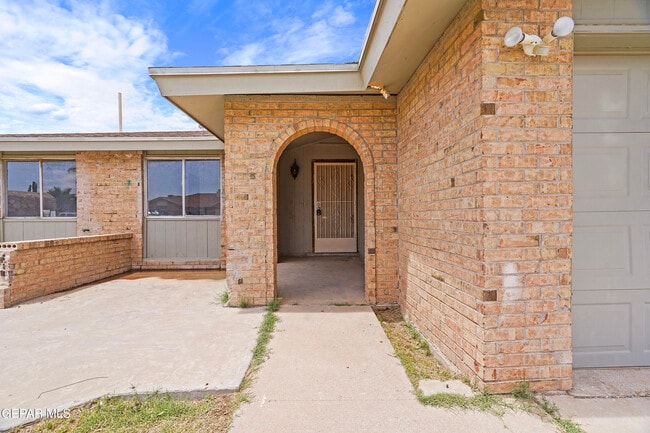 Photo - 6713 Heartstone Ct
