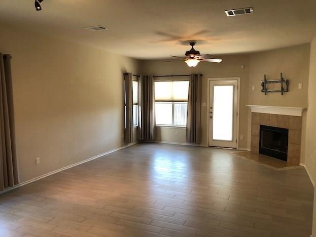 220 Housefinch Loop
