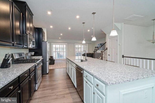 Photo - 5950 Etterbeek St