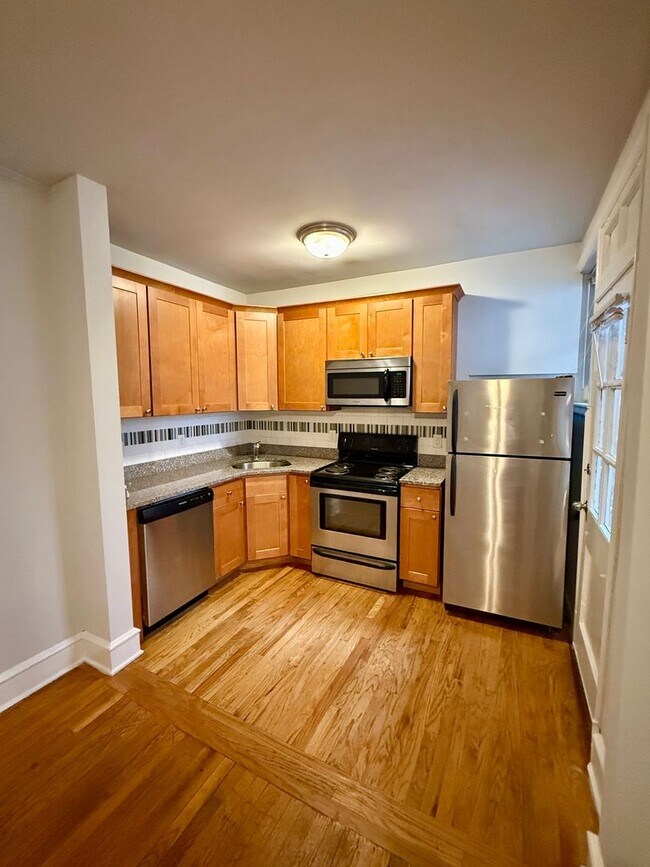Photo - 1106 West Franklin St