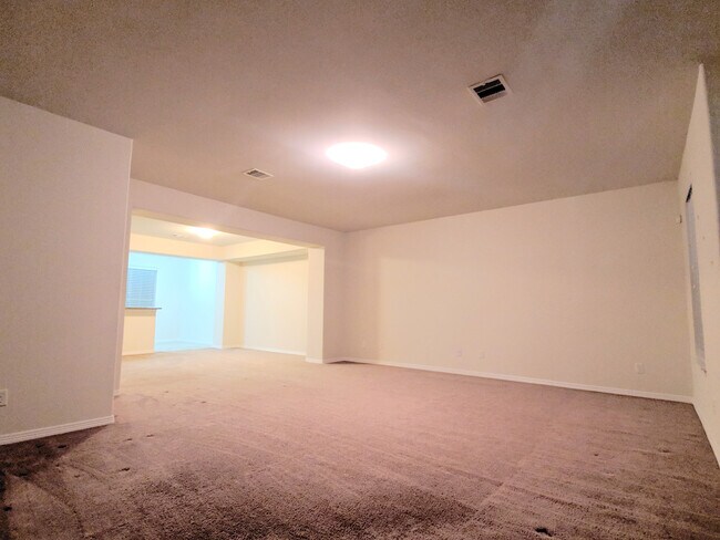 Photo - 8117 Silverton Creek Ln