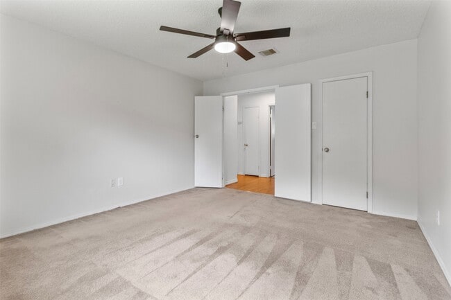 Photo - 16319 Pitch Pine Dr