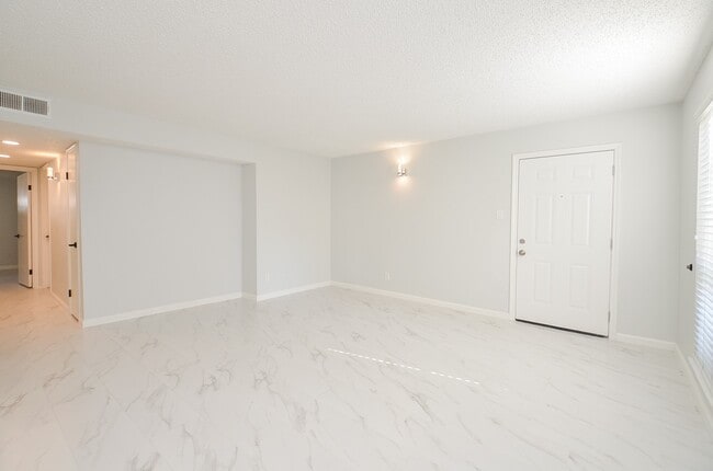 Photo - 6410 Del Monte Dr Unit 106