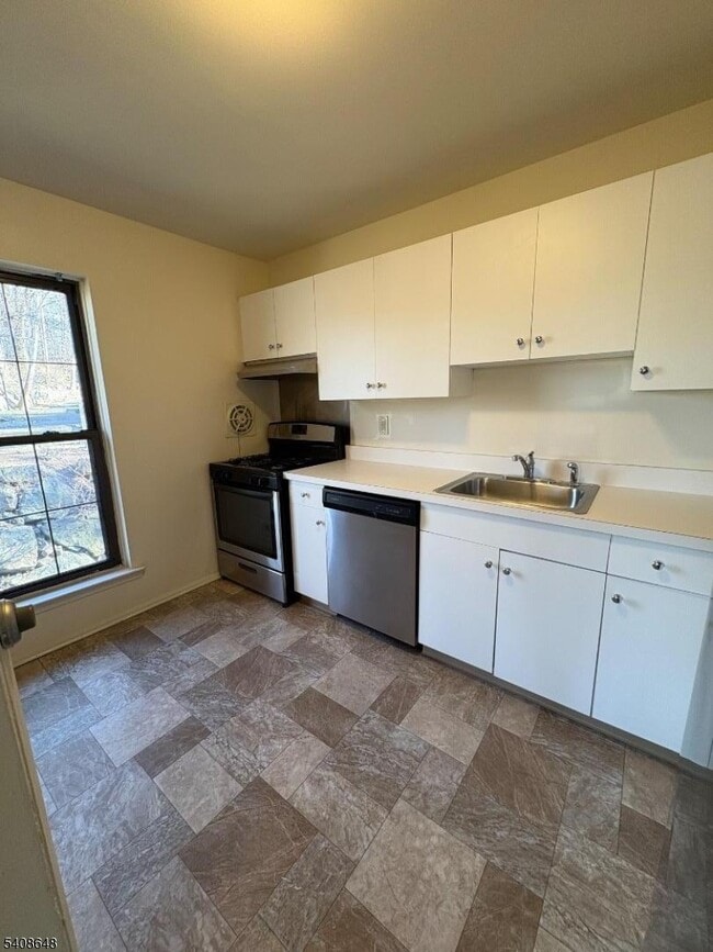 Photo - 181 Long Hill Rd Unit 8