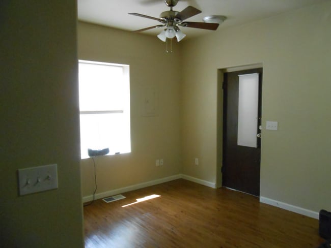 Photo - 3918 Goodnight Ave Unidad 2B