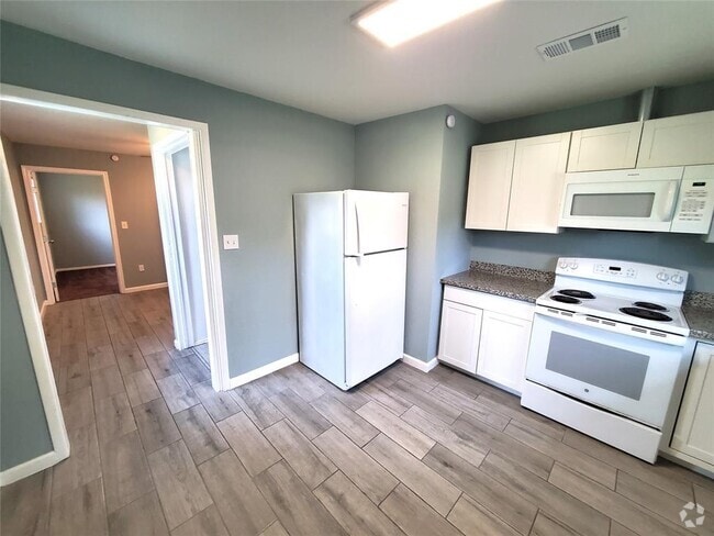 Building Photo - 8412 Avenue L Unit B Rental