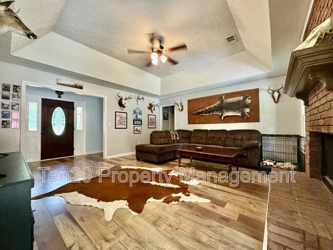 Photo - 173 Lee Rd 508