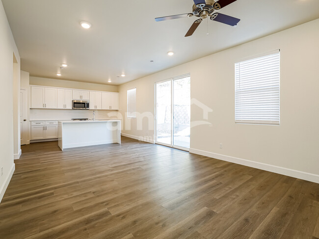 Photo - 6491 Enlightenment Dr