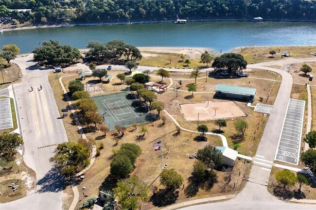 Photo - 18205 Fair Ln