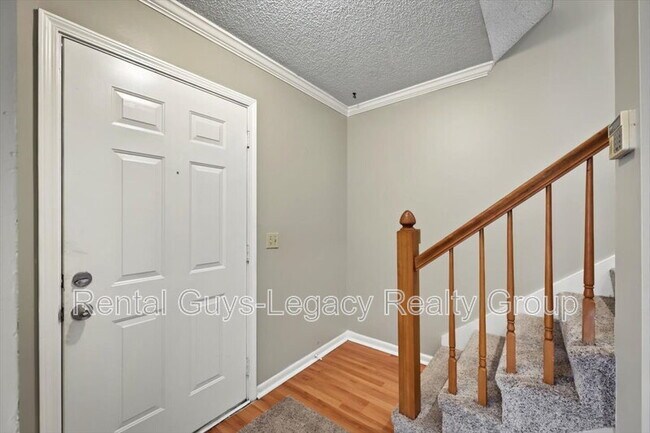 803 Kettering Way