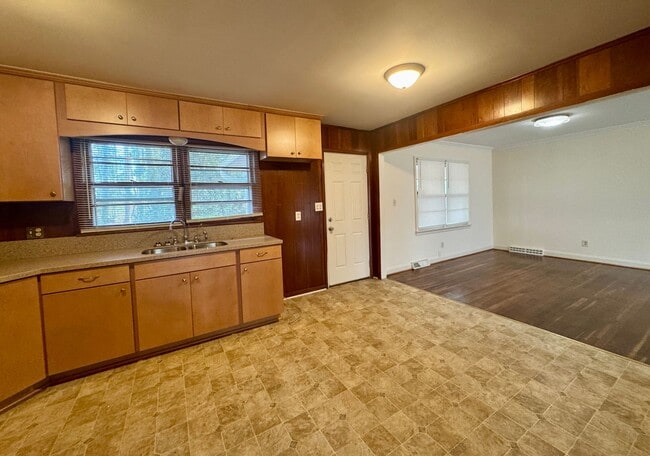 Photo - Move-in Ready!