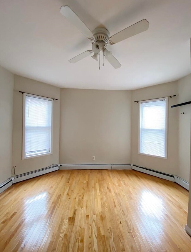 Photo - 7610 Broadway Apartment Unit 1