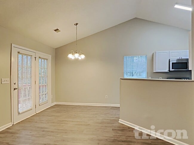 Photo - 100 Rolling Rock Rd