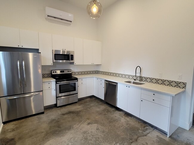 Photo - 7008 NE Rodney Ct