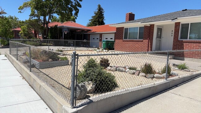 Building Photo - Parcel 4 Unit 869