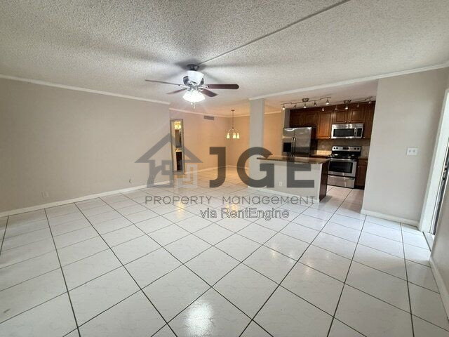 516 Osprey Dr Unit 16a