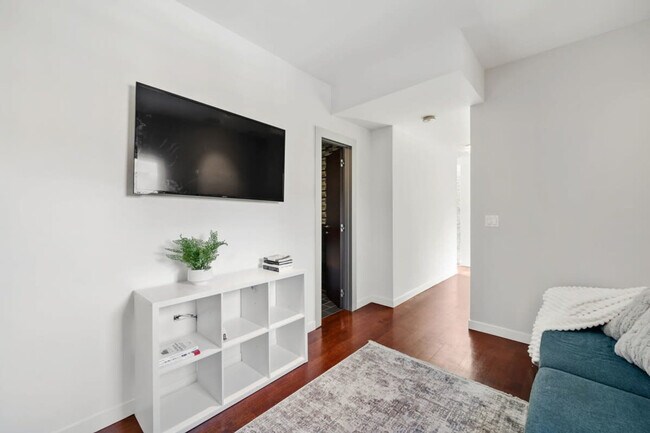 Photo - 1856 N Fairfield Ave Unidad ID1244918P