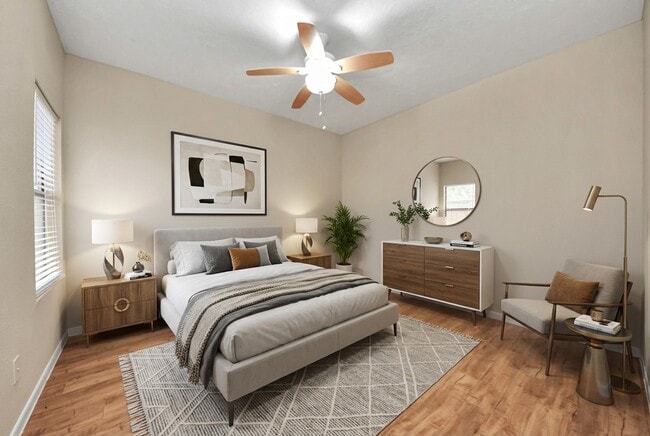 Photo - 2021 Spenwick Dr Unit 117