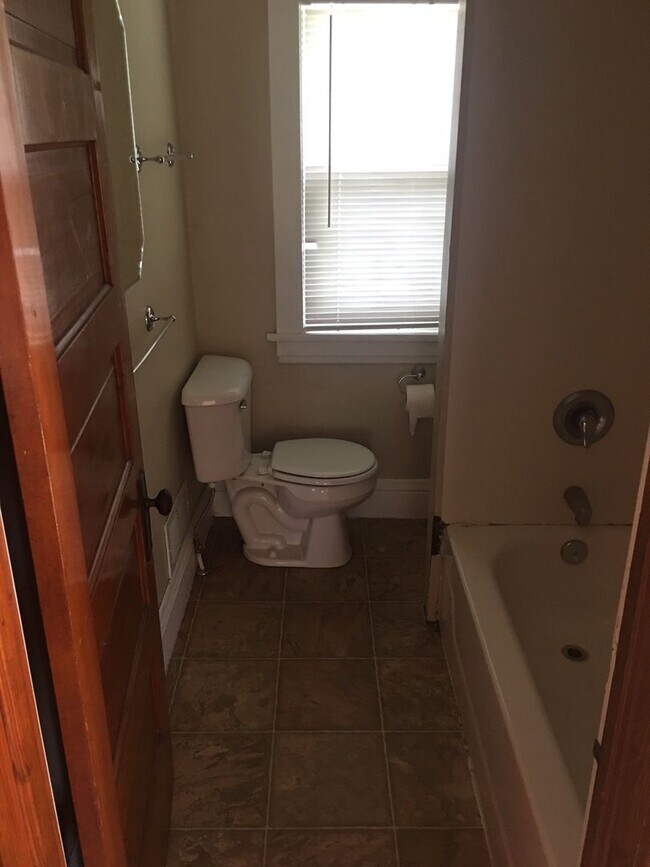 Photo - 409/411 S Maple Unit 409