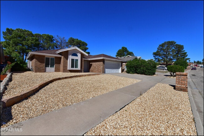 Photo - 609 Bristol Dr