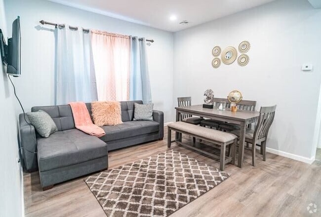 Building Photo - 135 Fabyan Pl Rental