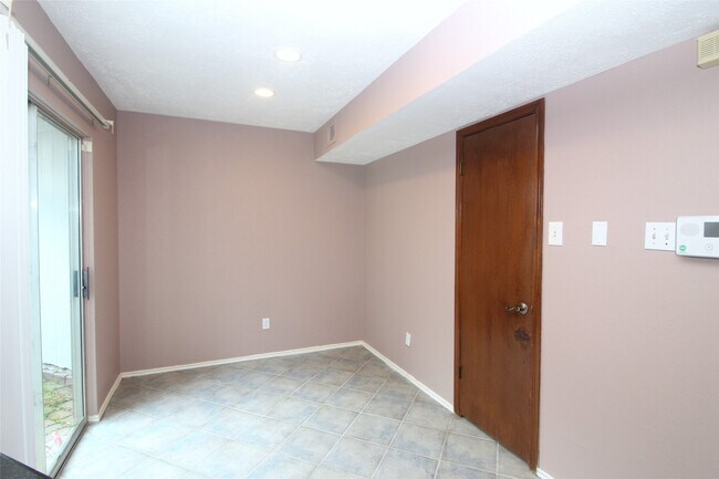 Photo - 3515 Woodmere Ln