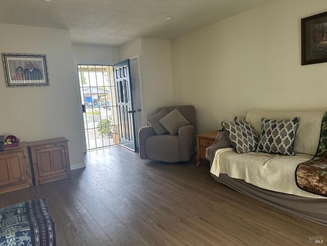Photo - 115 Kilty Ct