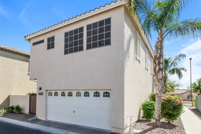 Building Photo - 4463 E Remington Dr Rental