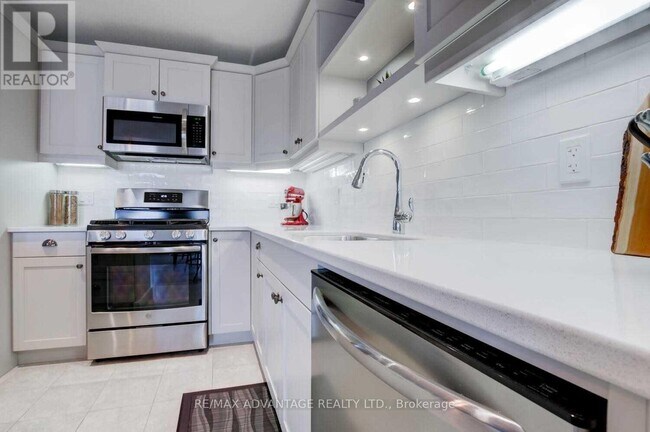 Photo - 258 Peach Tree Blvd