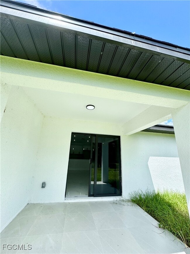 Photo - 668 Chemstrand St E