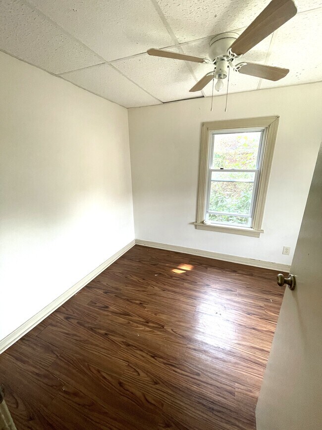 951 W 21st St Unit 2