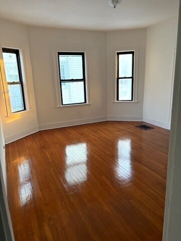 Photo - 81-83-83 High St Unit 1