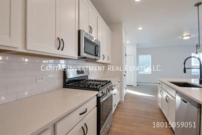 Photo - 4692 Camellia Ln