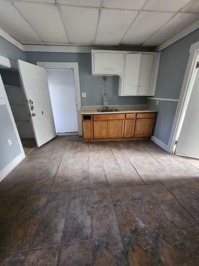 Photo - Lower2 bedroom unit