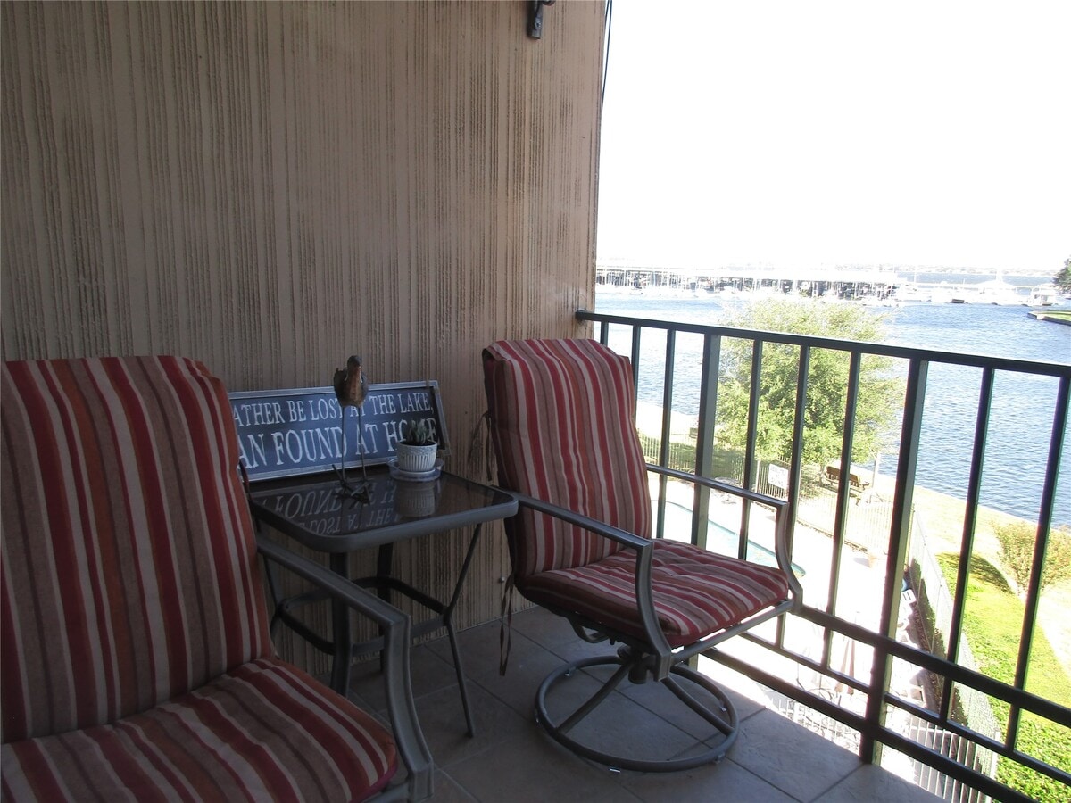 Photo - 12600 Melville Dr Unit 318B