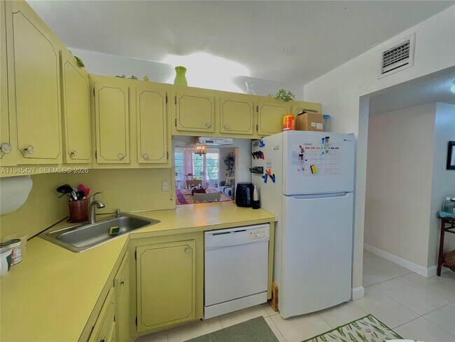 Photo - 6350 NW 62nd St Unit 308