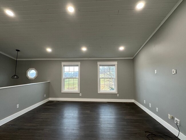 Photo - 4 Bedroom/3 Bathroom House in Piney Flats, TN