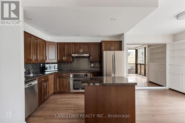 Photo - 33 Harbour Square Unit 2208