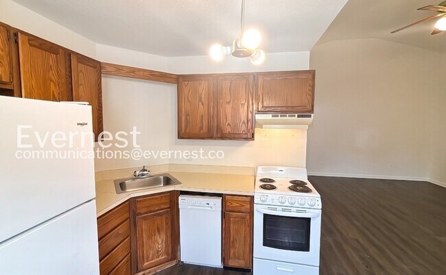 Photo - 2 Bed/1.5 Bath Home with Off-Street Parking / Pet-Friendly / Available Now!