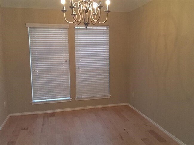 Photo - 18914 Roseworth Ct