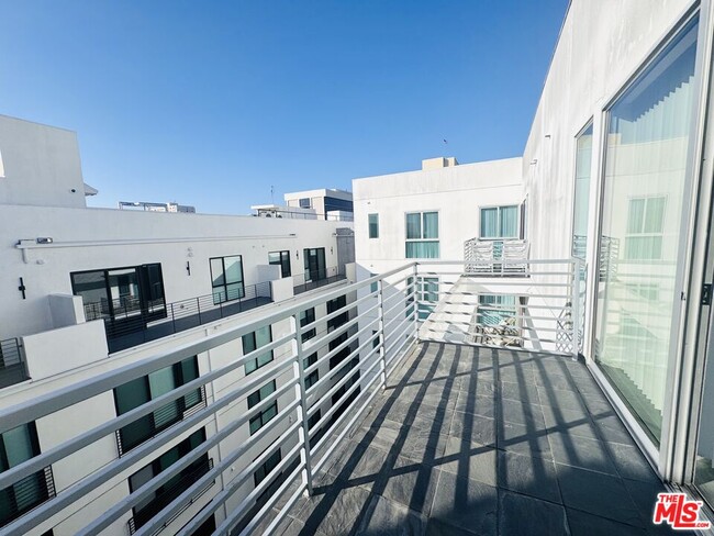 Photo - 1241 5th St Unit 502