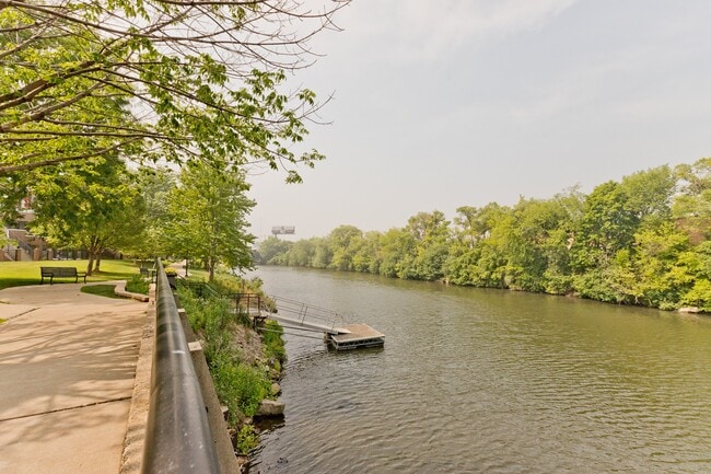 Photo - 2911 N Western Ave Unidad 301