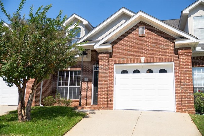 Photo - 211 West Dr Townhome