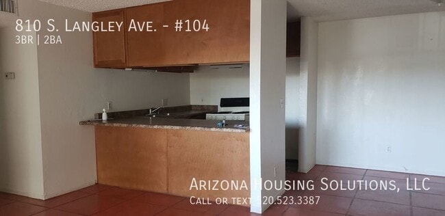 Photo - 810 S Langley Ave Unidad #104