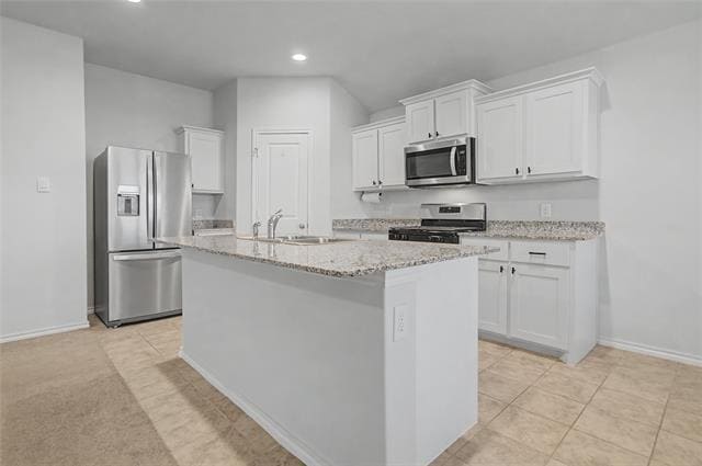 Photo - 724 Basteen Ln