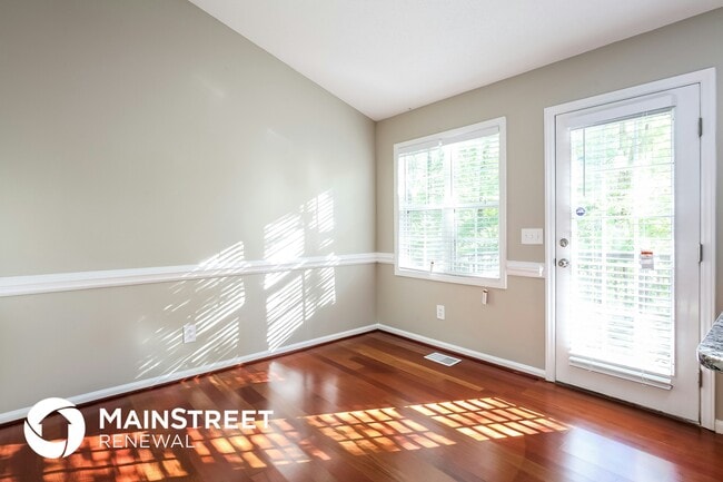 Photo - 5541 Novack St