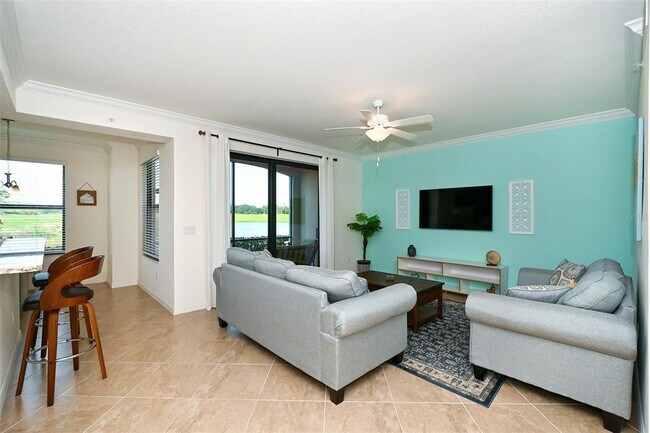 5567 Palmer Cir Unidad 104