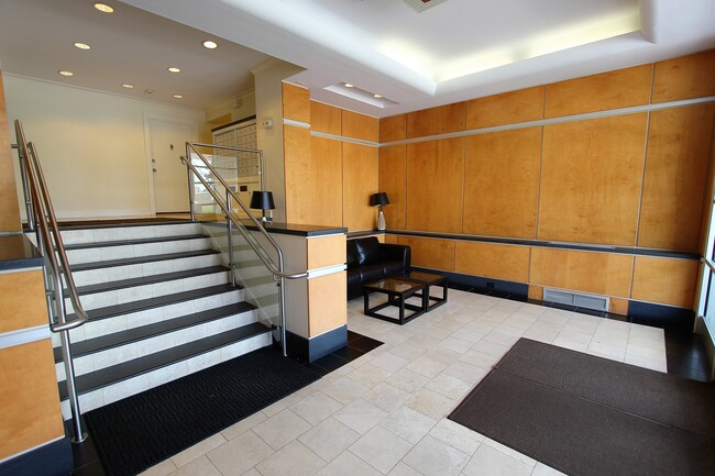 Photo - 1730 Arlington Blvd Unit 305